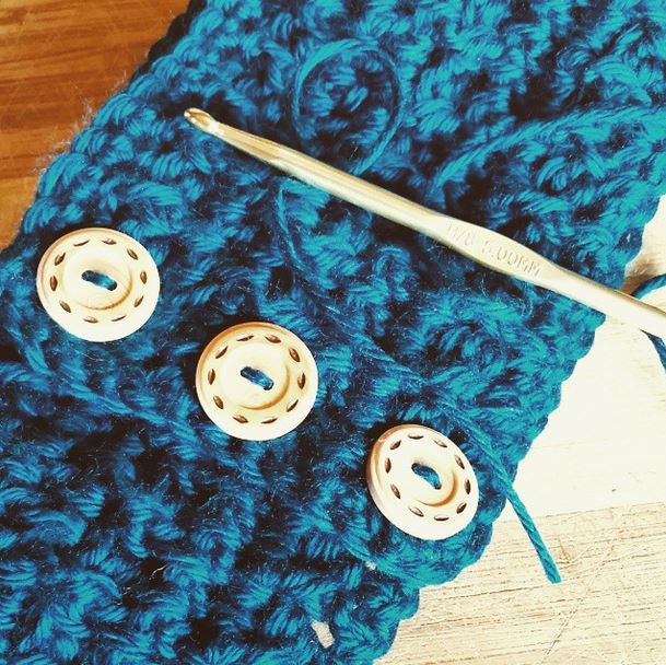 crochet button headband