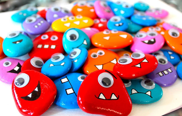 rock-monsters-pebble-magnets