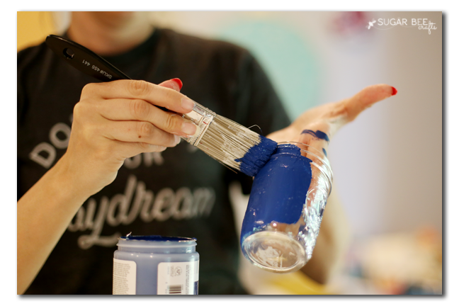 how to paint a mason jar