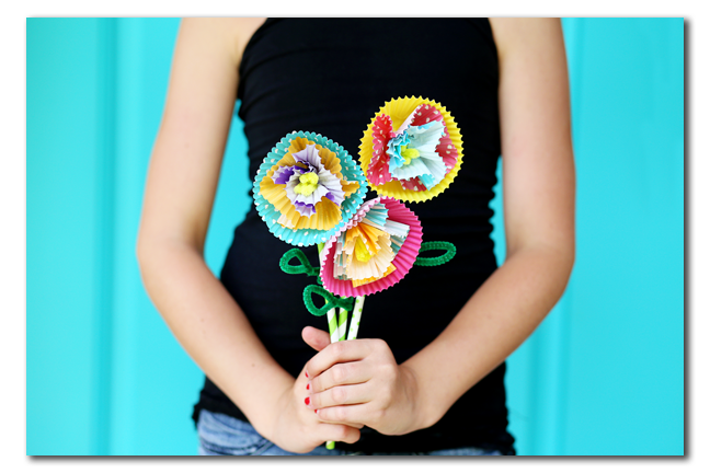 kids craft cupcake liner flowers