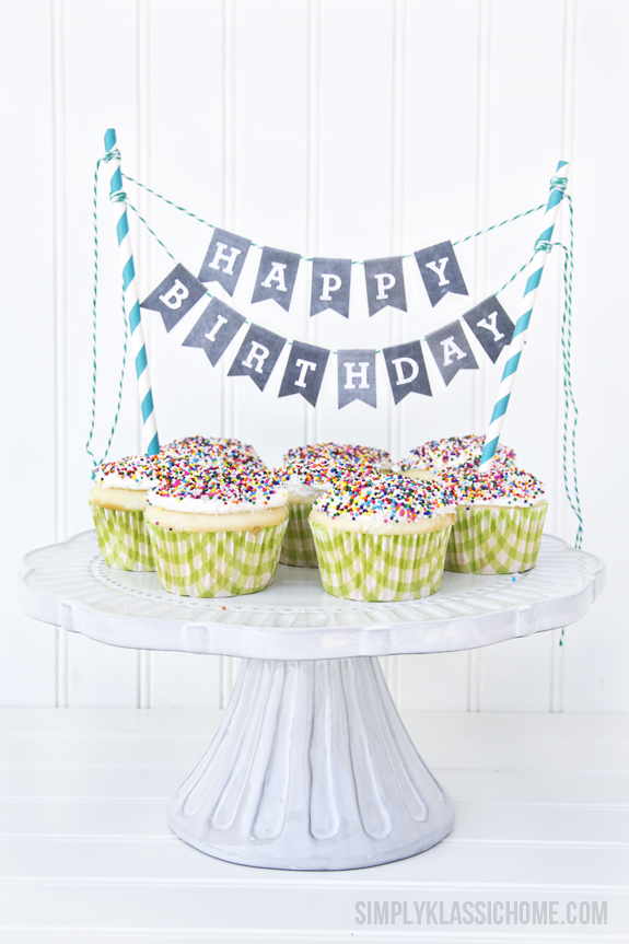 chalkboard printable alphabet bunting with cupcakes