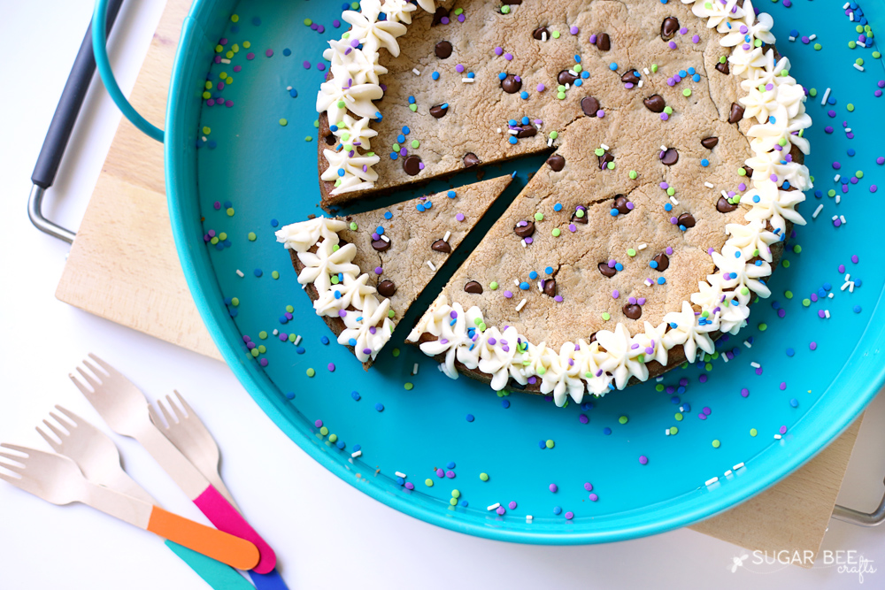 make-your-own-cookie-cake